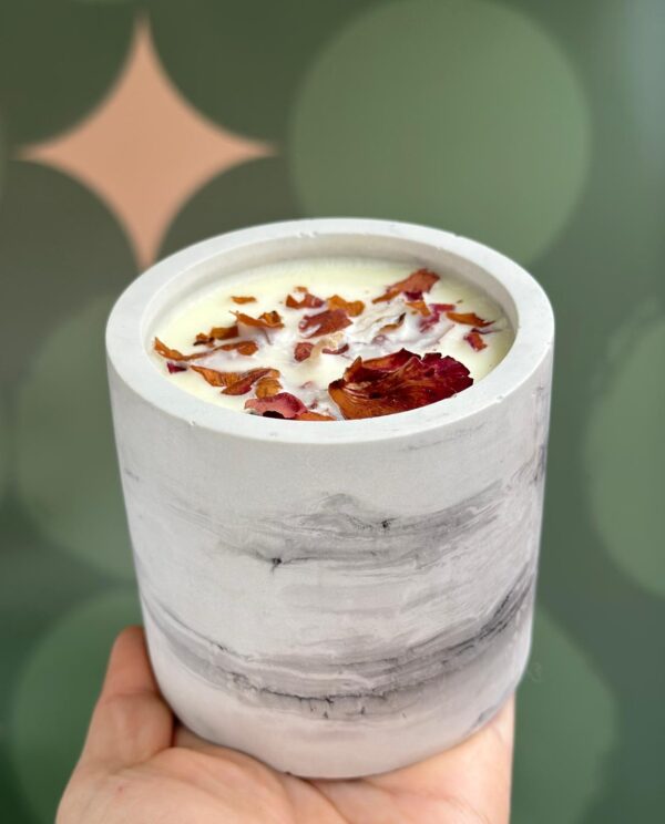 Calm Retreat Scented Candle